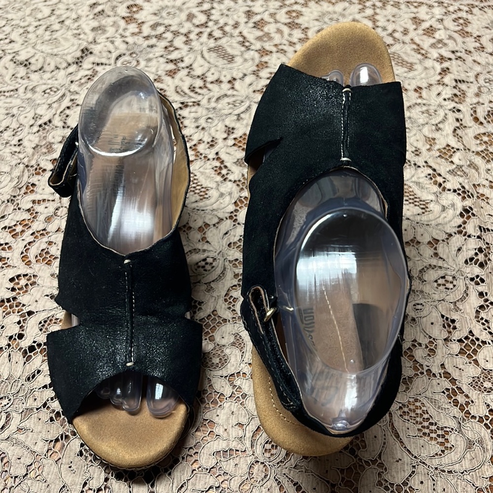 Clarks Collection Black Leather Cork Wedge Size 7… - image 1